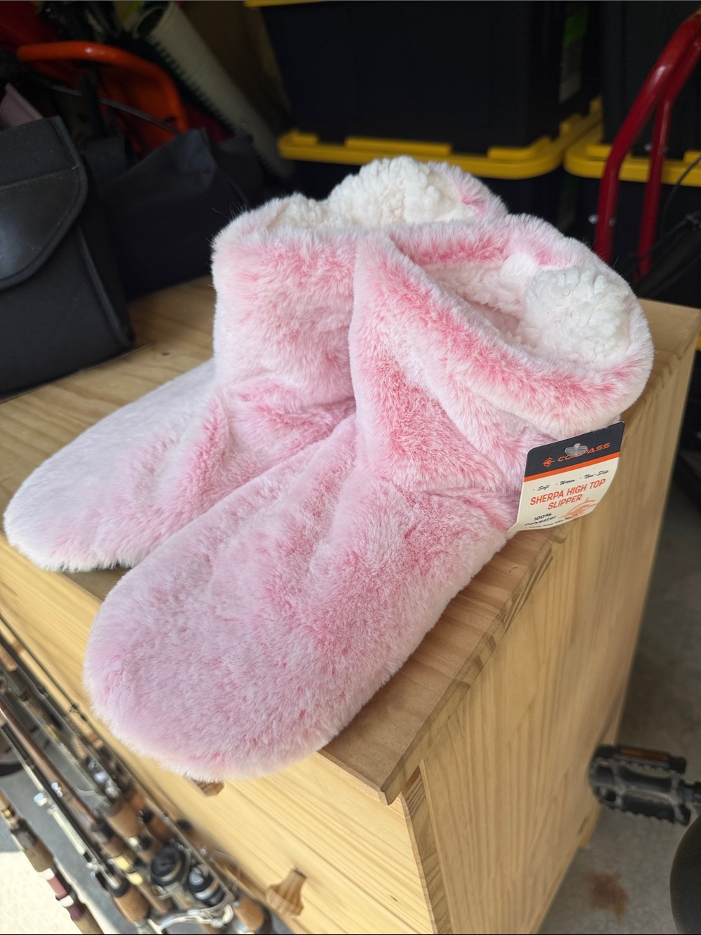 Cozy Sherpa Bootie Slippers for Women - Pink